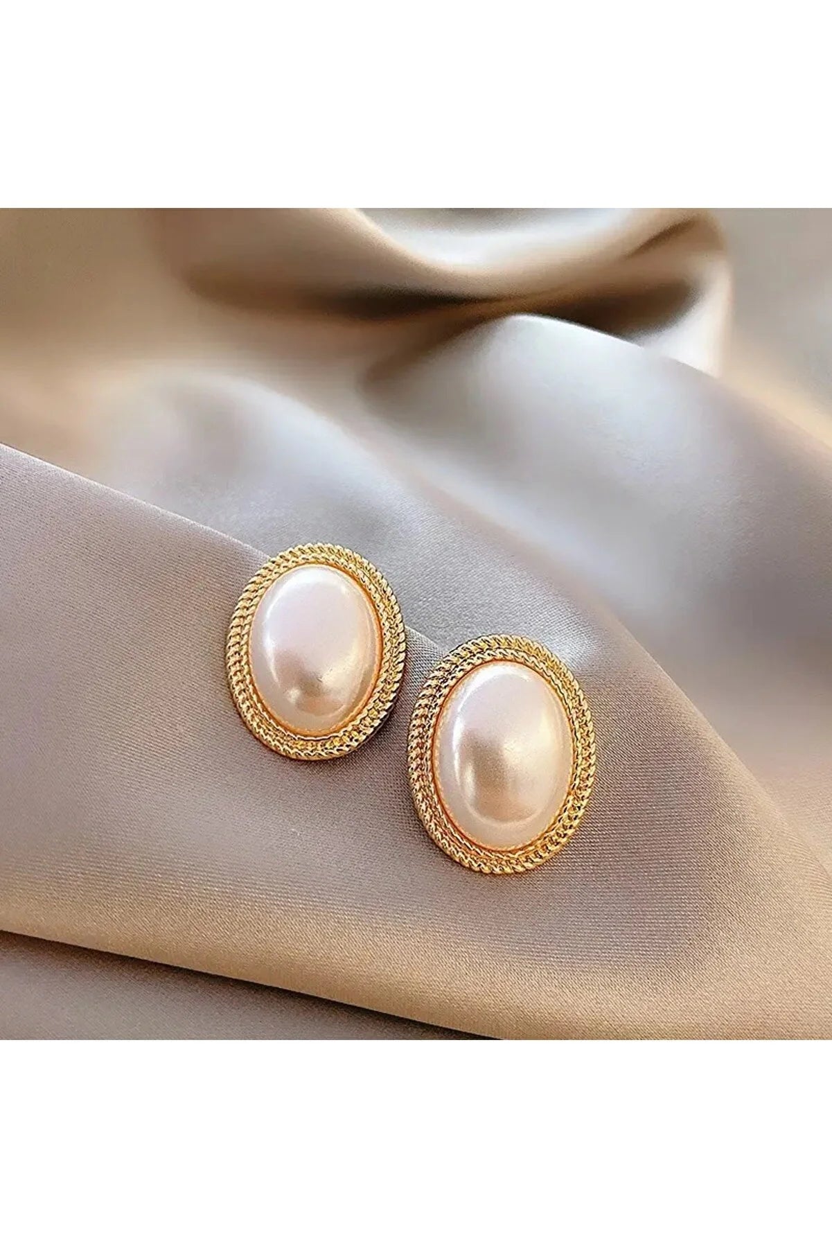 Gold Sultan Earrings with Big Pearls for Women - Hypoallergenic Fashion Statement Earring Set