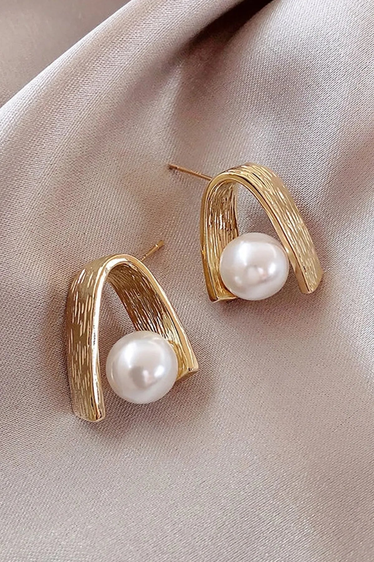 Elegant Pearl Design Gold Earrings for Women - Convertible Link Hoop Earrings