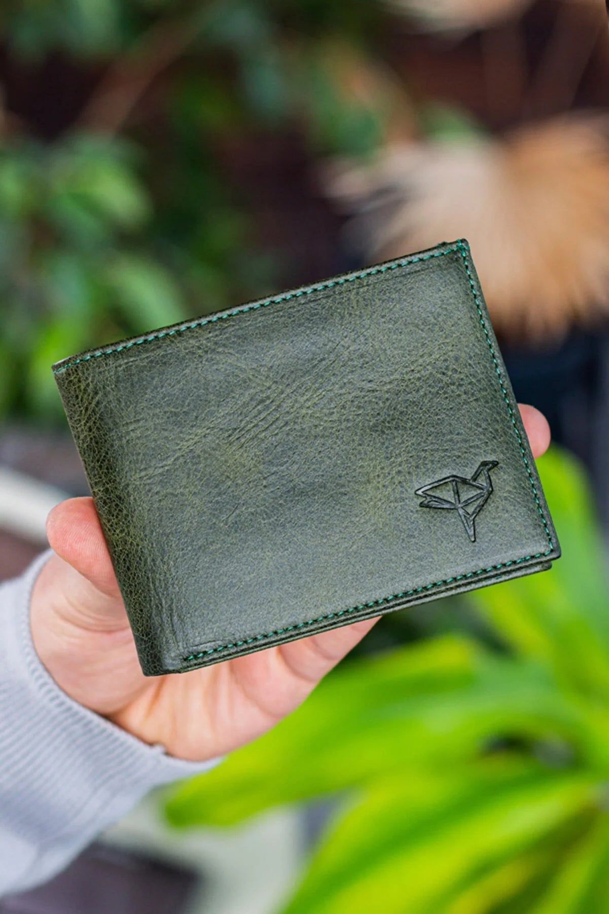 Jackson Genuine Leather RFID Blocking Geen Wallet with Coin Compartment for Men: A Stylish and Secure Choice